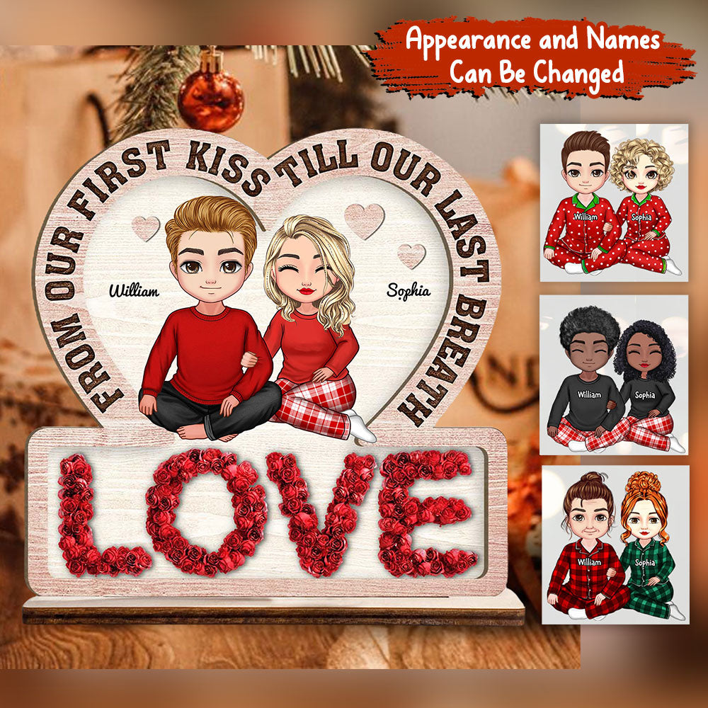 Couple Sitting Christmas, Custom Appearances And Names, Personalised Wooden Place Names - Christmas Gift For Lover - Standing Table Decoration