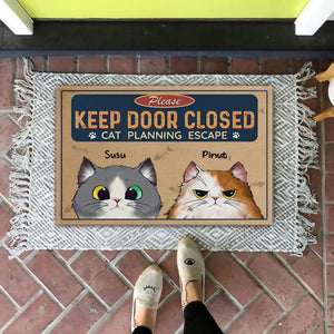 Keep Door Closed Cats Planning Escape - Custom Pet And Name - Personalized Cutie Kittie Doormat, Gift For Pet Lover